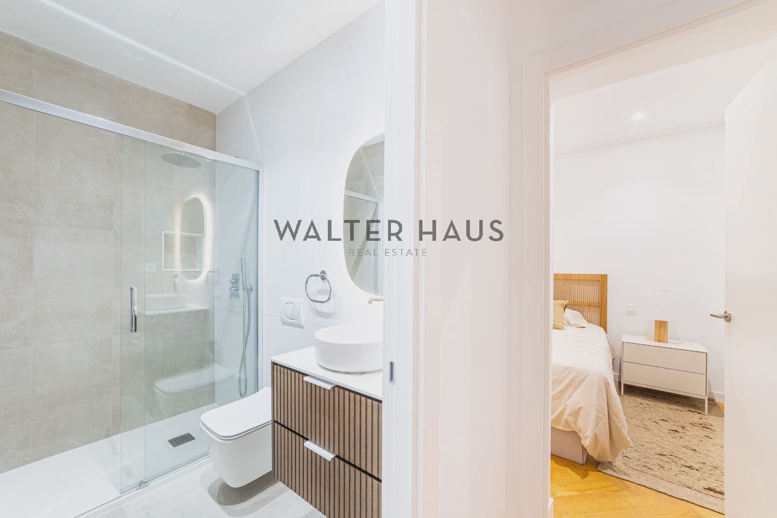 2 soveværelse Lejlighed til salg i Madrid by - € 970.000 (Ref: 9787738)