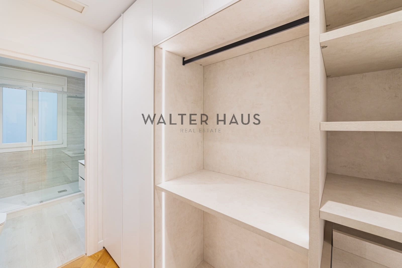 2 soveværelse Lejlighed til salg i Madrid by - € 970.000 (Ref: 9787738)