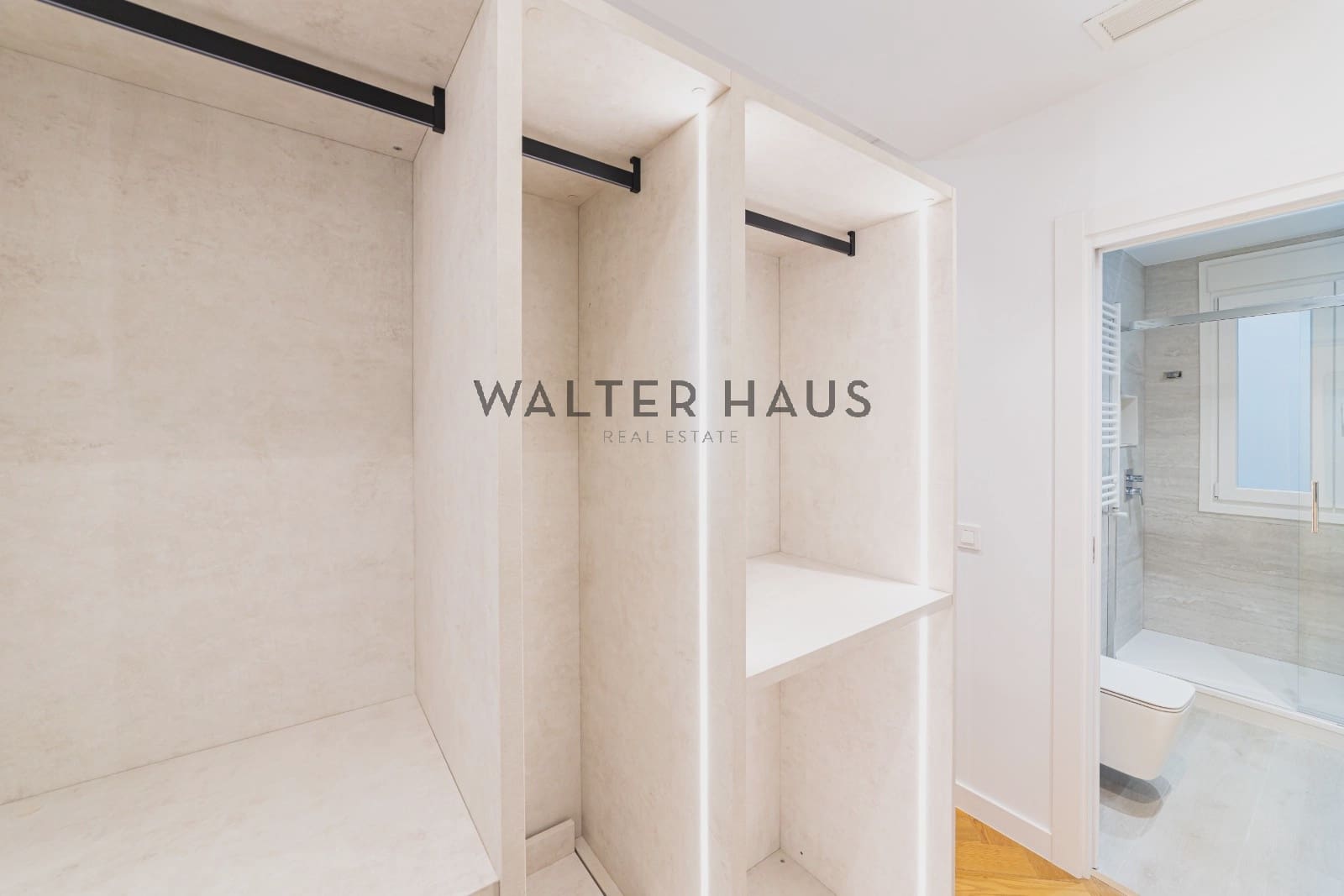 2 soveværelse Lejlighed til salg i Madrid by - € 970.000 (Ref: 9787738)