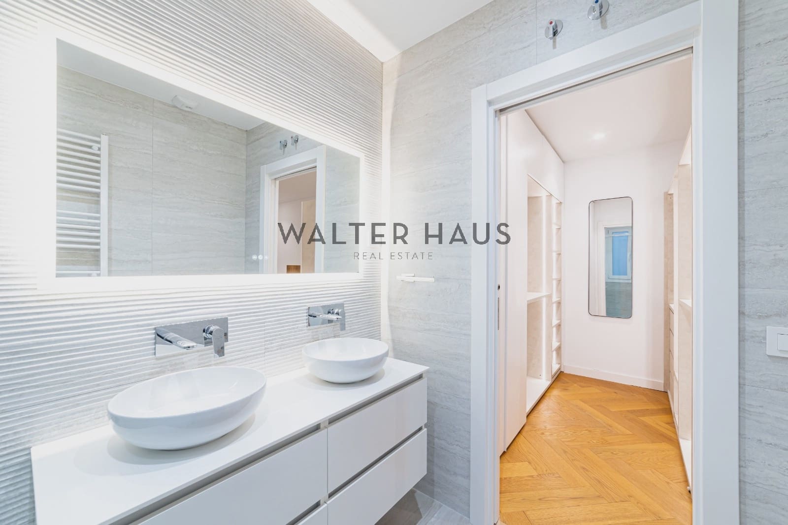 2 soveværelse Lejlighed til salg i Madrid by - € 970.000 (Ref: 9787738)