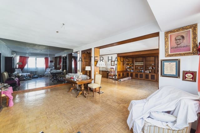 2 soveværelse Lejlighed til salg i Almagro, Madrid by - € 1.975.000 (Ref: 9787895)