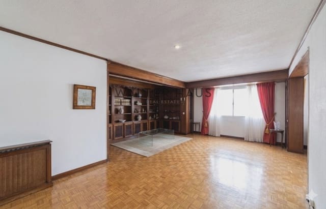 2 soveværelse Lejlighed til salg i Almagro, Madrid by - € 1.975.000 (Ref: 9787895)