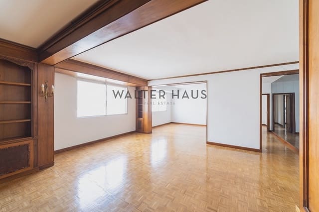 2 soveværelse Lejlighed til salg i Almagro, Madrid by - € 1.975.000 (Ref: 9787895)