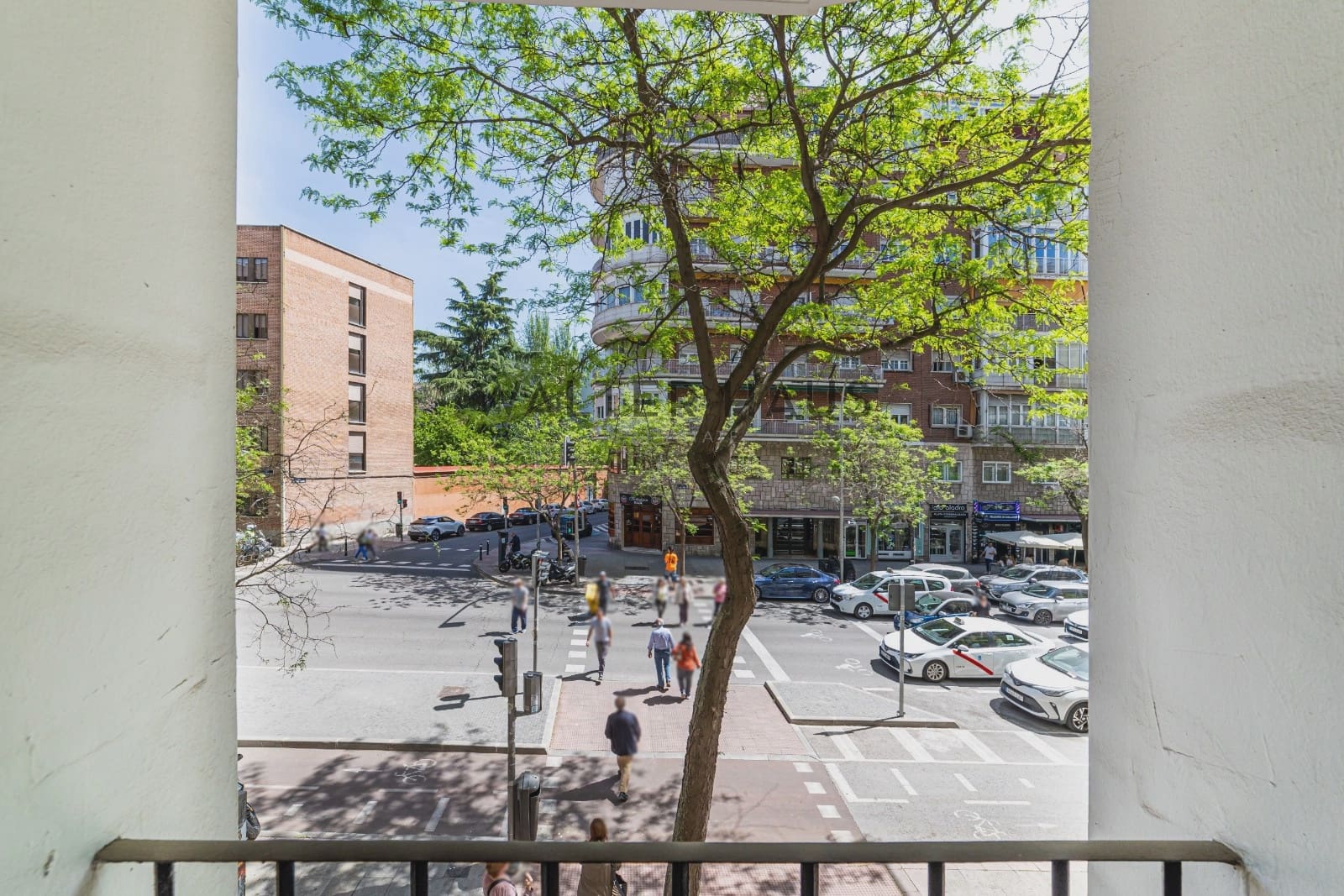 5 Zimmer Wohnung zu verkaufen in Madrid Stadt - 980.000 € (Ref: 9789654)