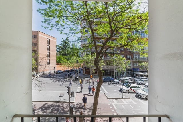 5 soverom Leilighet til salgs i Rios Rosas, Madrid by - € 980 000 (Ref: 9789654)