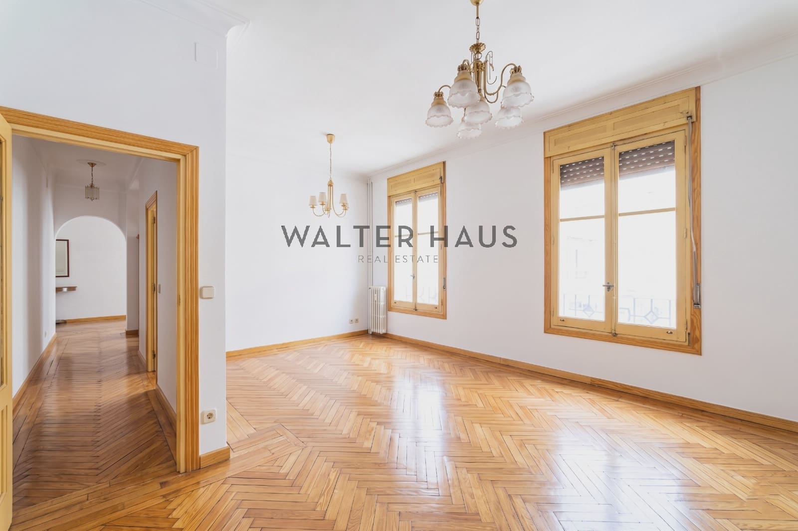 5 bedroom Flat for sale in Madrid city - € 980,000 (Ref: 9789654)