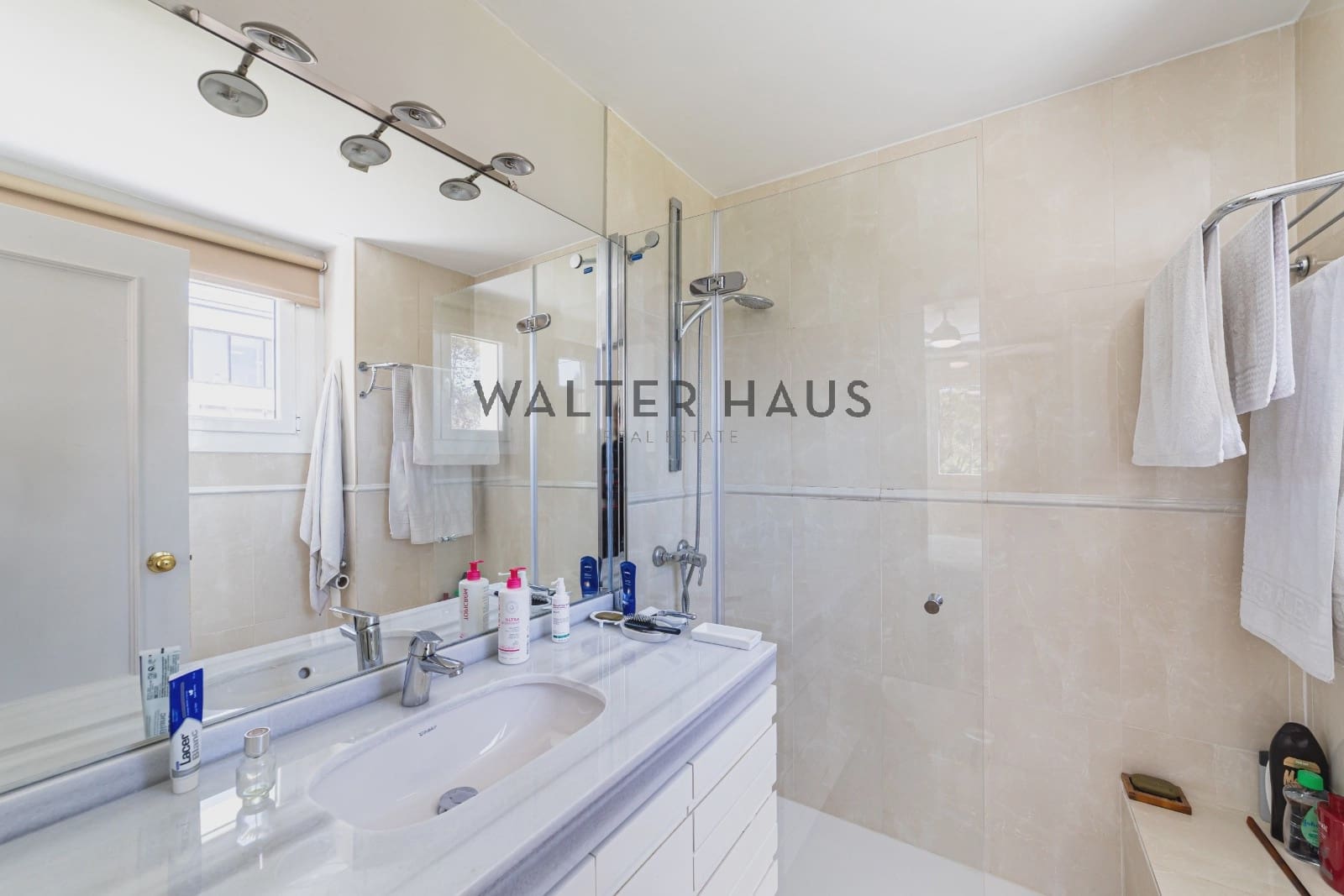 3 slaapkamer Flat te koop in Madrid stad - € 1.050.000 (Ref: 9797522)