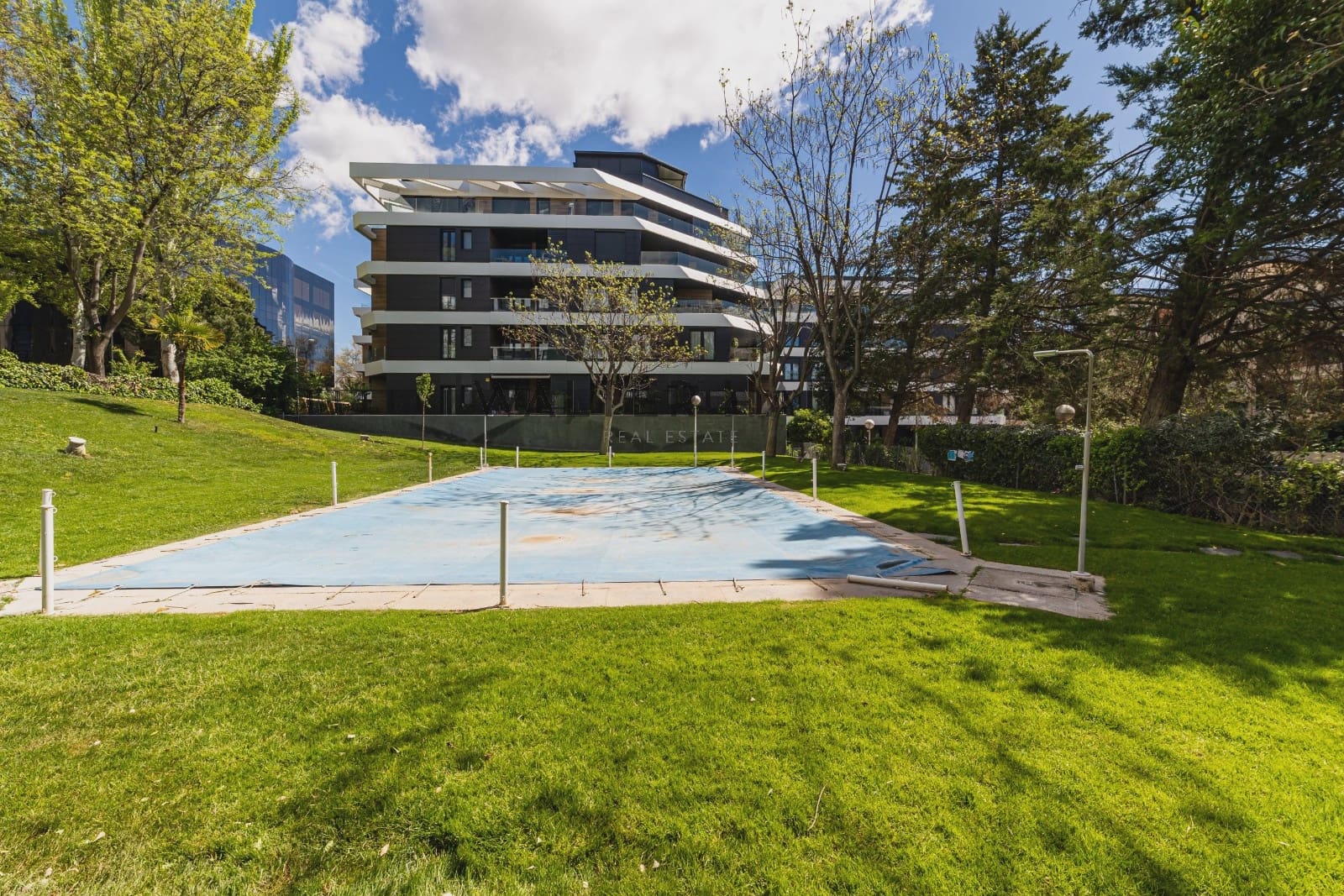 3 slaapkamer Flat te koop in Madrid stad - € 1.050.000 (Ref: 9797522)