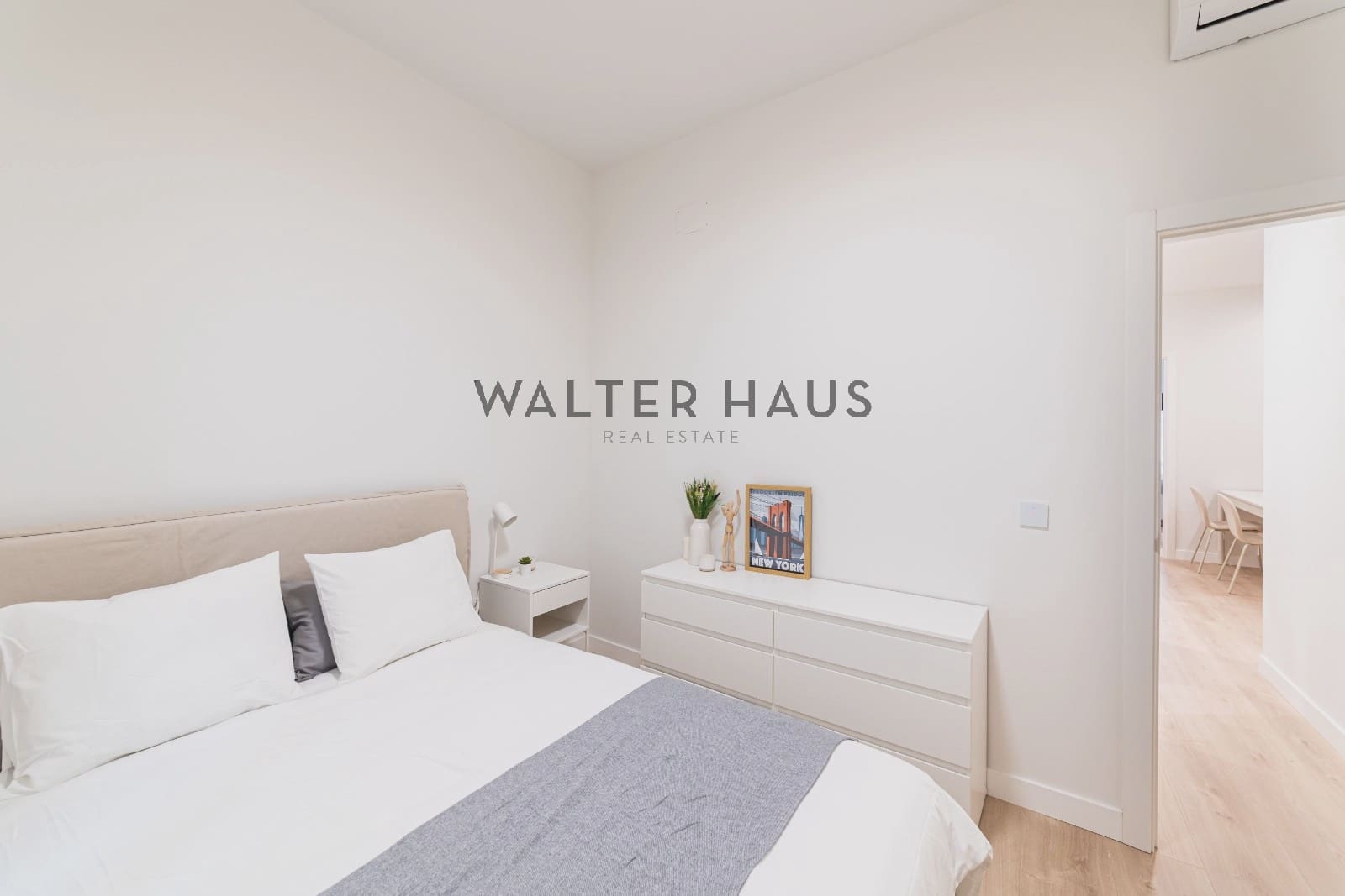 3 bedroom Flat for sale in Madrid city - € 690,000 (Ref: 9805445)