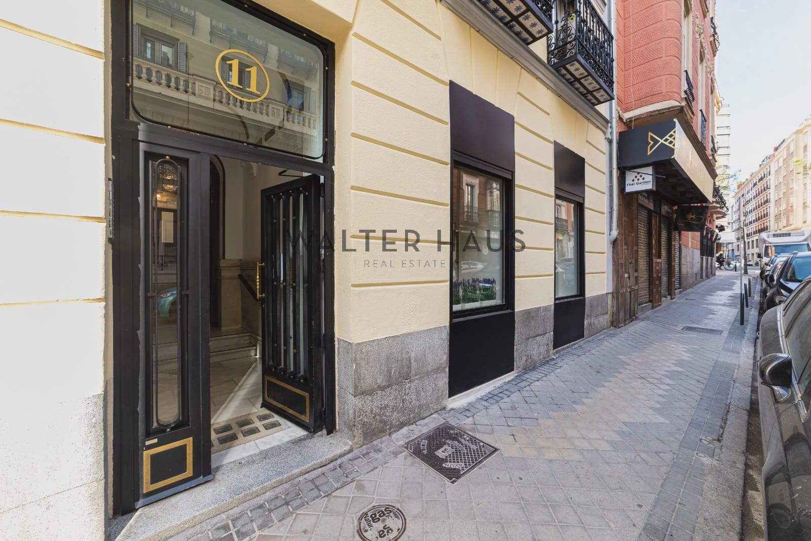 3 bedroom Flat for sale in Madrid city - € 690,000 (Ref: 9805445)