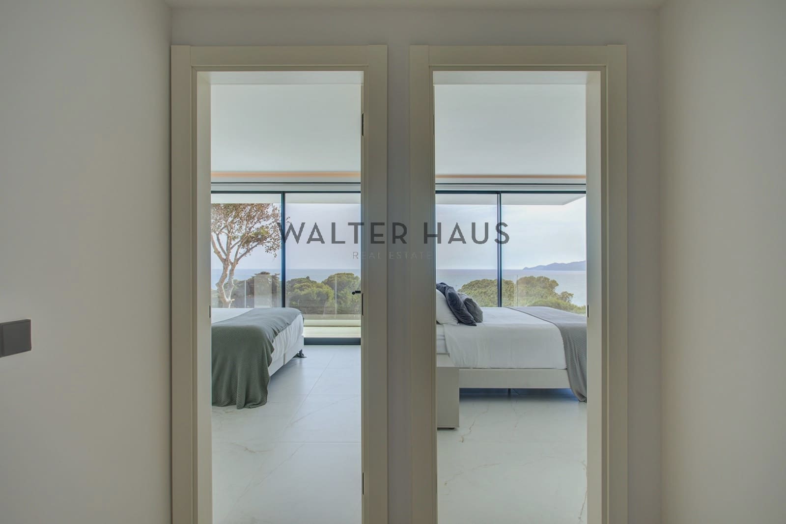 6 bedroom Flat for sale in Sant Feliu de Guixols - € 3,980,000 (Ref: 9819335)