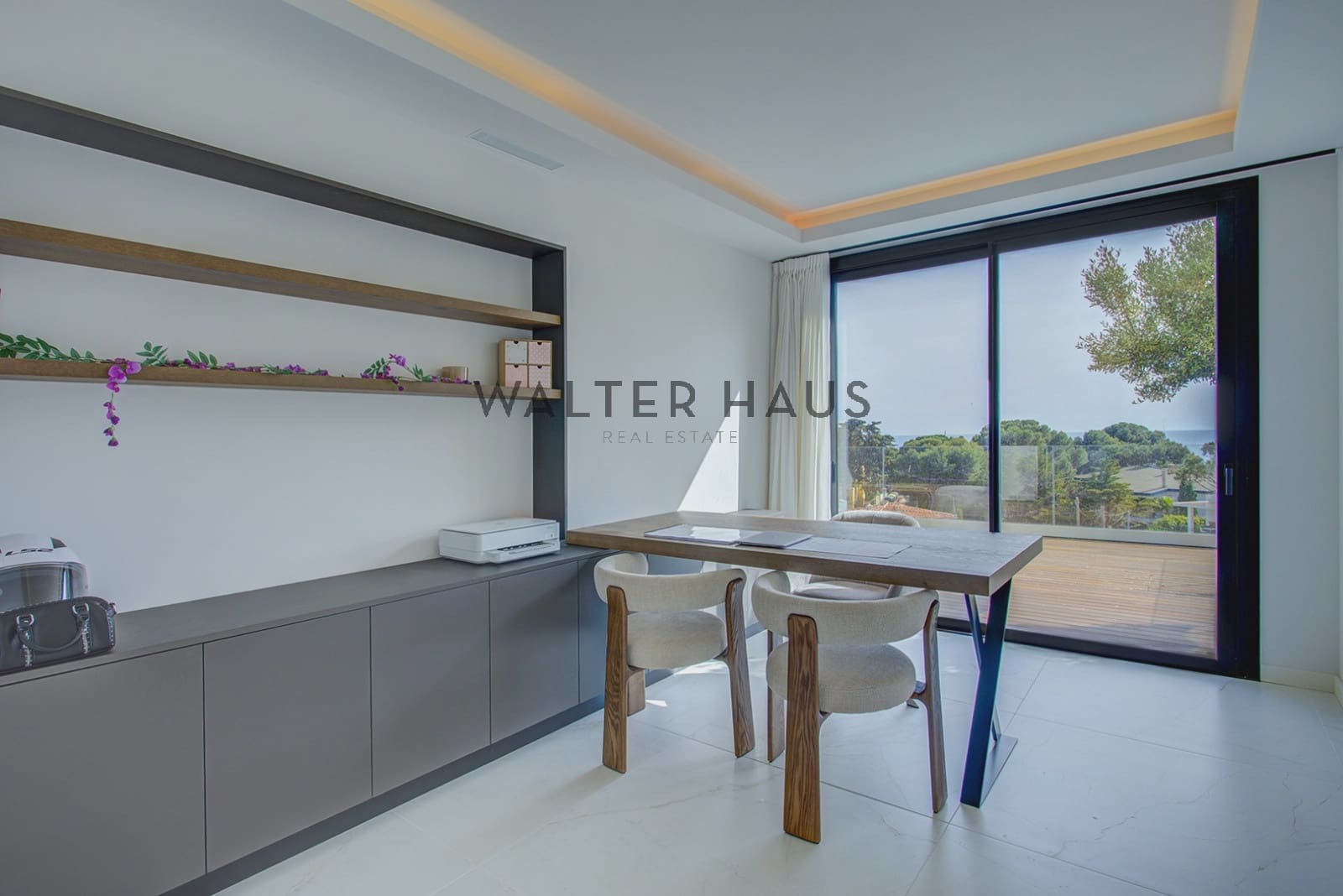 6 bedroom Flat for sale in Sant Feliu de Guixols - € 3,980,000 (Ref: 9819335)