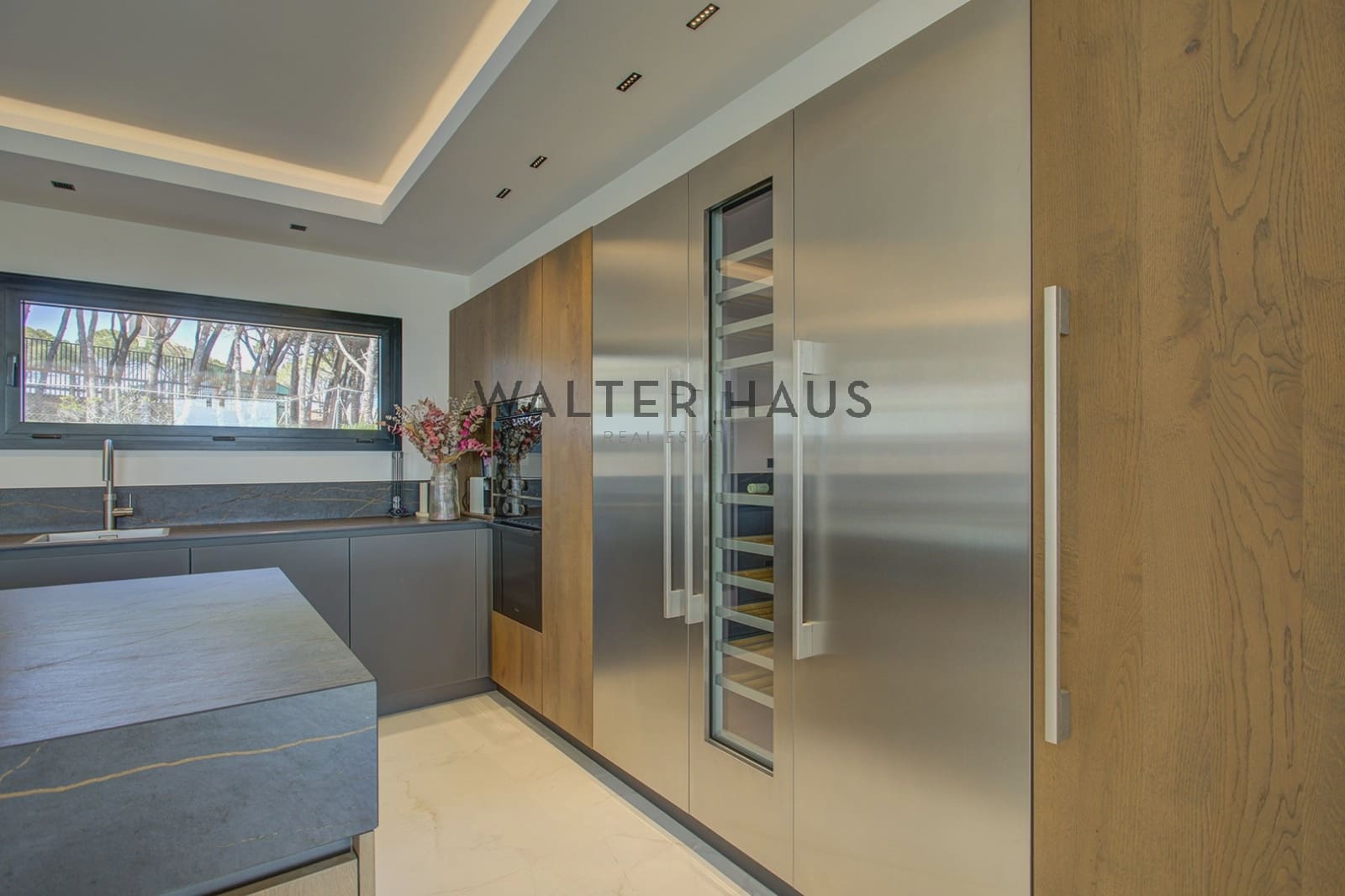 6 bedroom Flat for sale in Sant Feliu de Guixols - € 3,980,000 (Ref: 9819335)