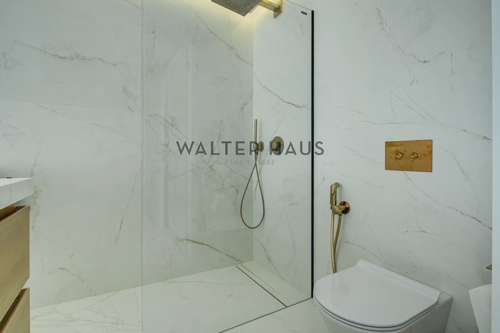 6 bedroom Flat for sale in Sant Feliu de Guixols - € 3,980,000 (Ref: 9819335)