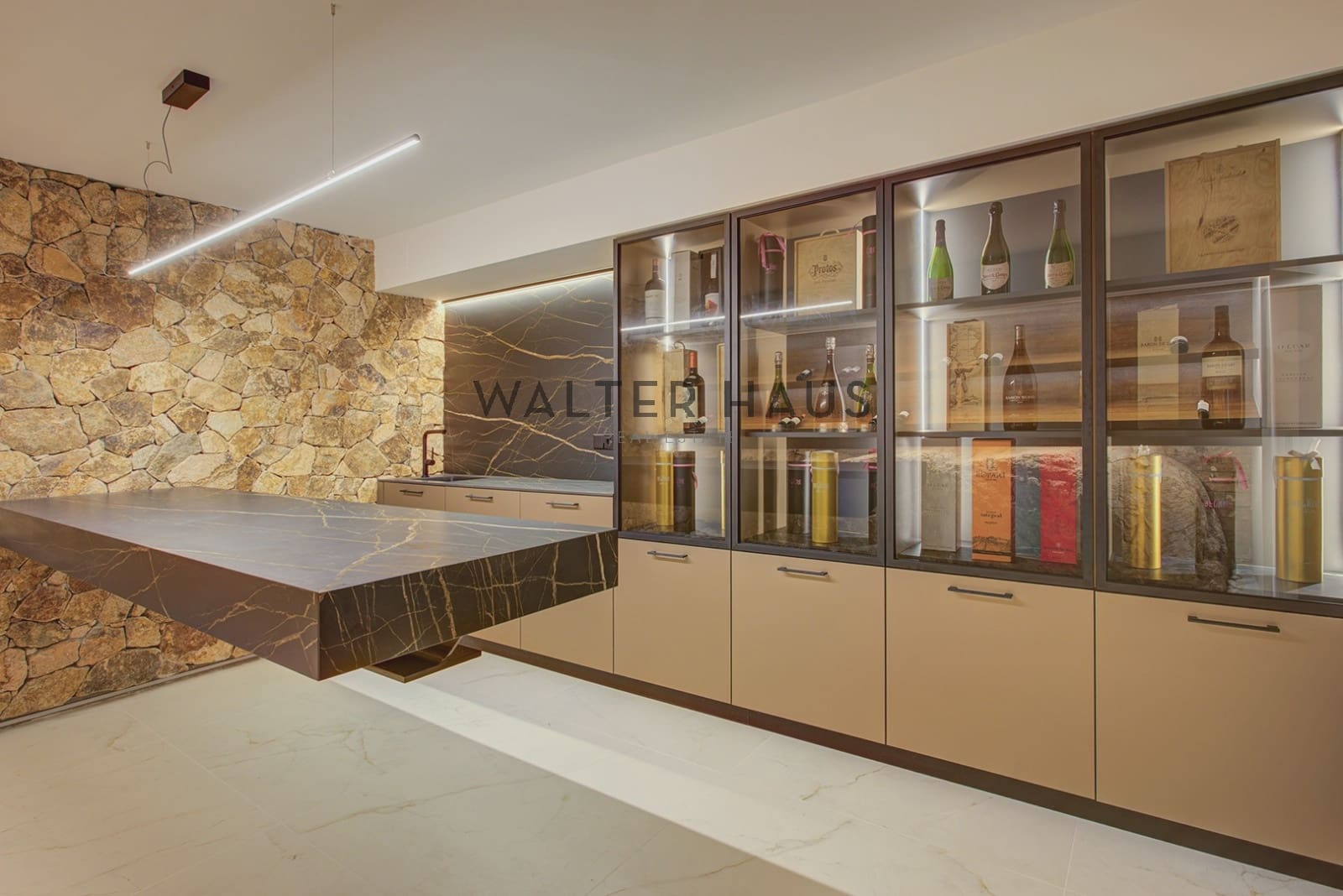 6 bedroom Flat for sale in Sant Feliu de Guixols - € 3,980,000 (Ref: 9819335)