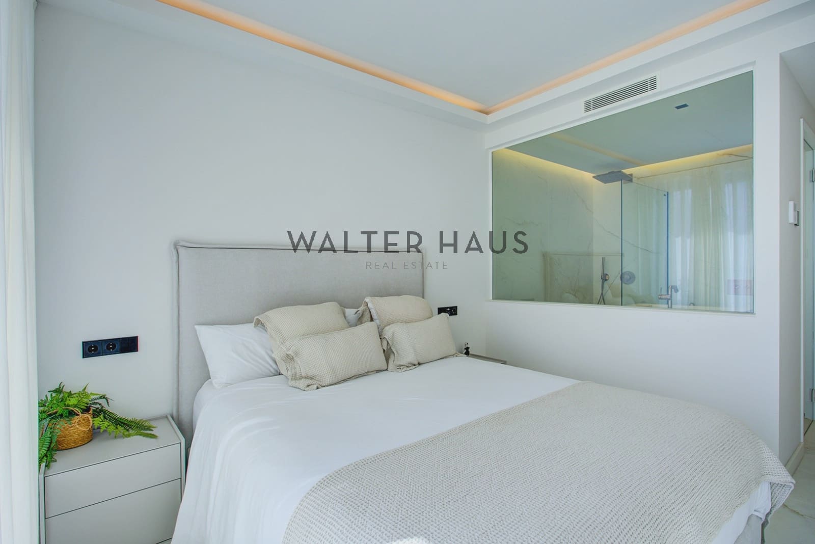 6 bedroom Flat for sale in Sant Feliu de Guixols - € 3,980,000 (Ref: 9819335)