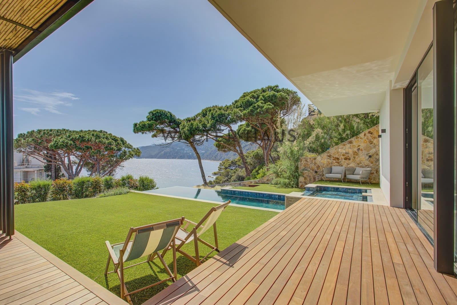 6 bedroom Flat for sale in Sant Feliu de Guixols - € 3,980,000 (Ref: 9819335)