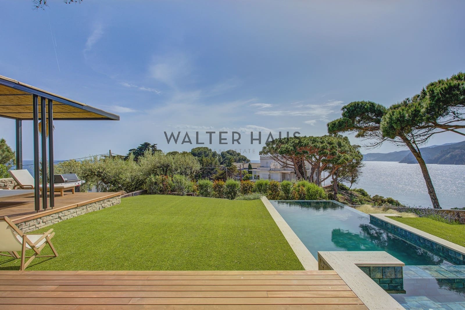 6 bedroom Flat for sale in Sant Feliu de Guixols - € 3,980,000 (Ref: 9819335)