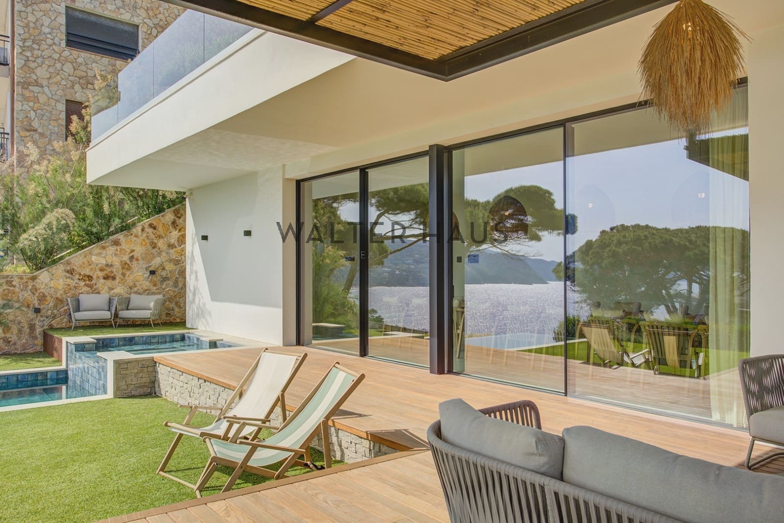 6 bedroom Flat for sale in Sant Feliu de Guixols - € 3,980,000 (Ref: 9819335)