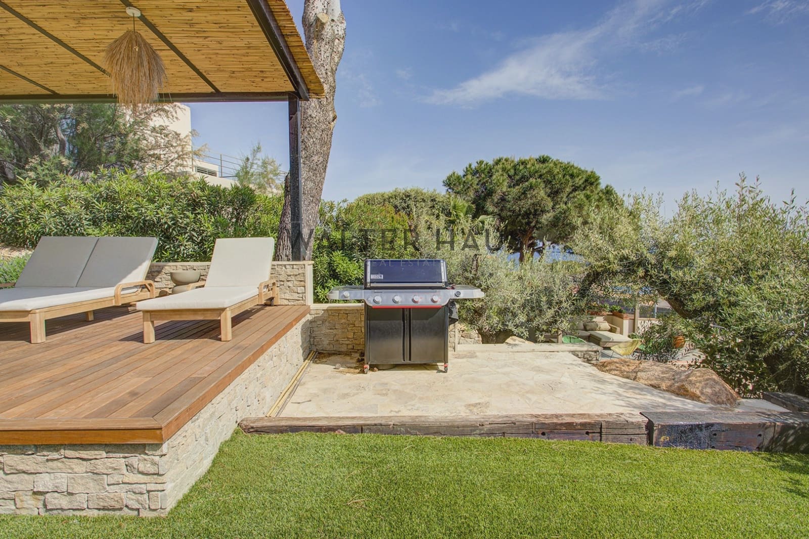 6 bedroom Flat for sale in Sant Feliu de Guixols - € 3,980,000 (Ref: 9819335)