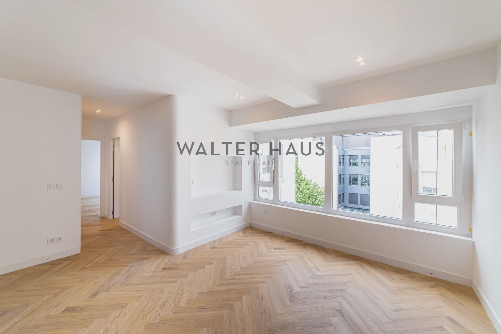 2 bedroom Flat for sale in Madrid city - € 1,790,000 (Ref: 9824048)