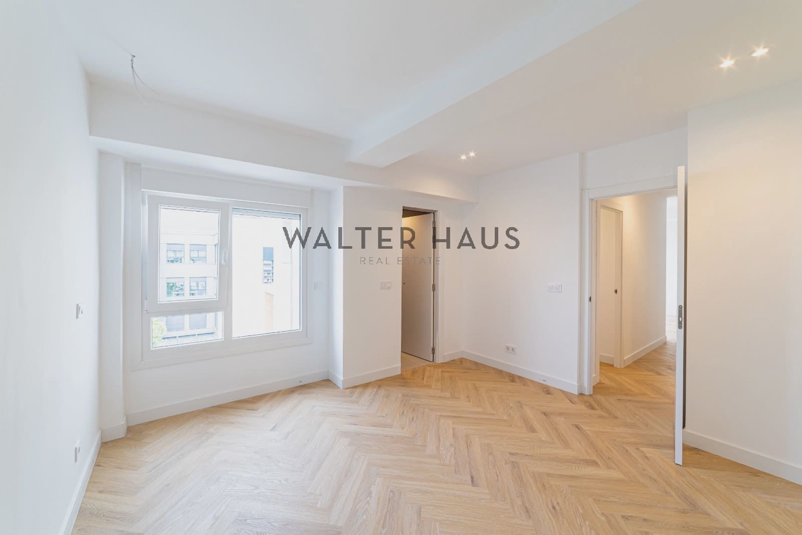 2 bedroom Flat for sale in Madrid city - € 1,790,000 (Ref: 9824048)
