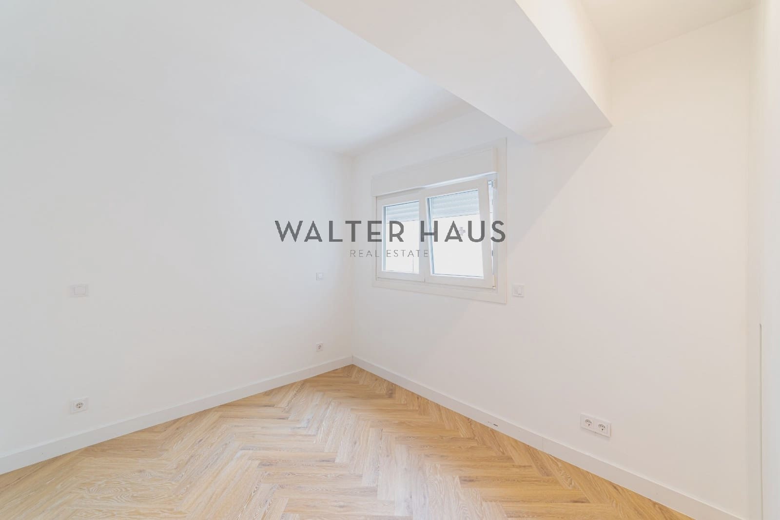 2 bedroom Flat for sale in Madrid city - € 1,790,000 (Ref: 9824048)