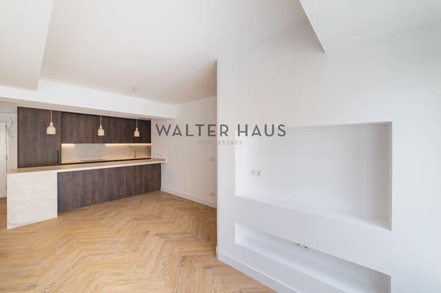 2 slaapkamer Flat te koop in Castellana, Madrid stad - € 1.790.000 (Ref: 9824048)