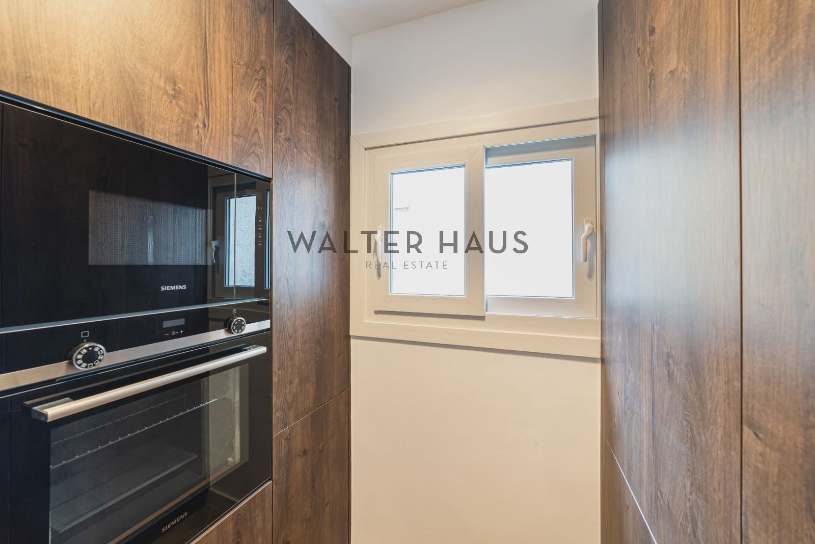 2 bedroom Flat for sale in Madrid city - € 1,790,000 (Ref: 9824048)