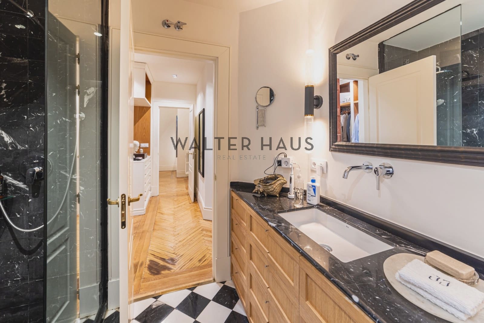 5 slaapkamer Flat te koop in Madrid stad - € 4.000.000 (Ref: 9827682)