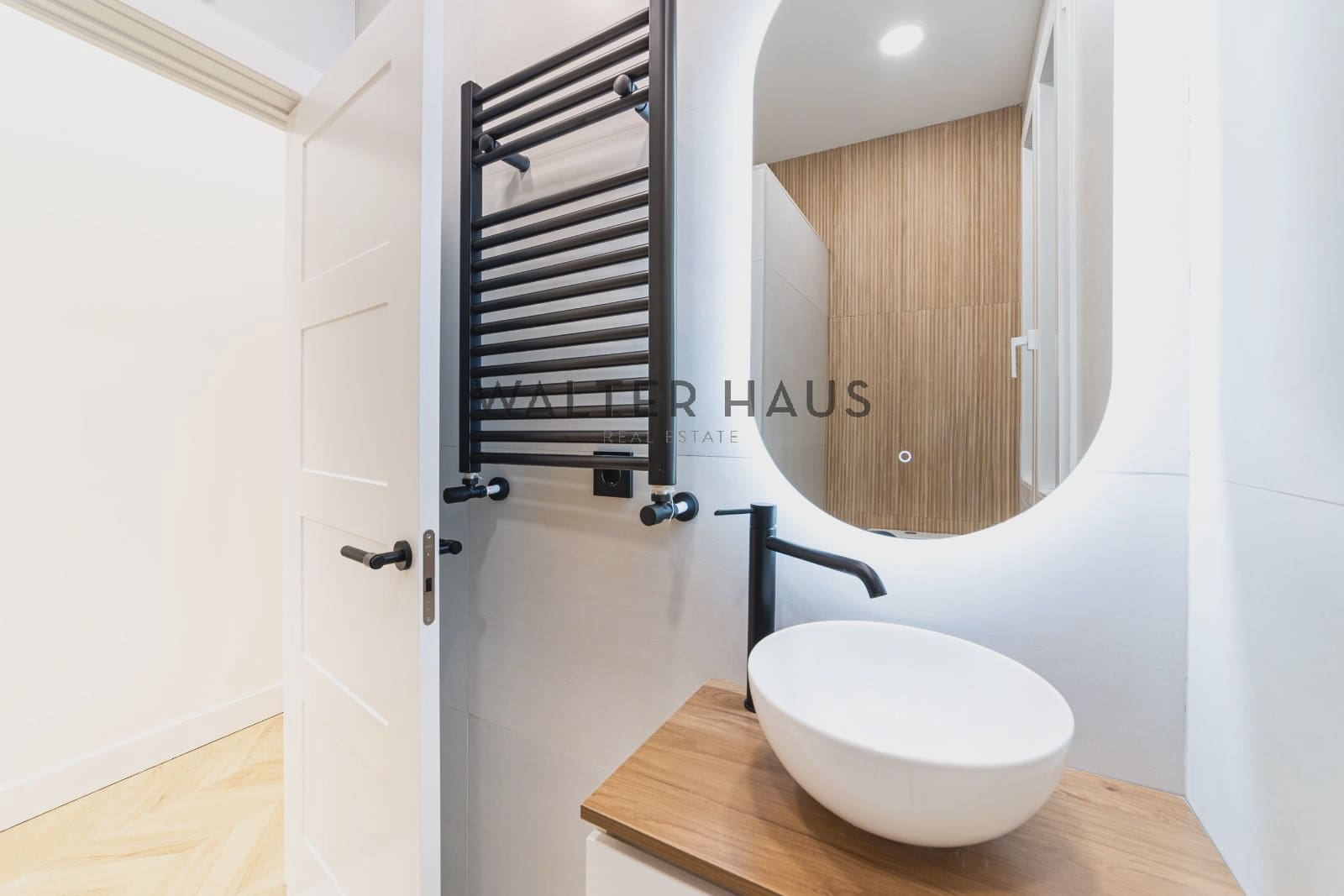 2 bedroom Flat for sale in Madrid city - € 755,000 (Ref: 9827791)