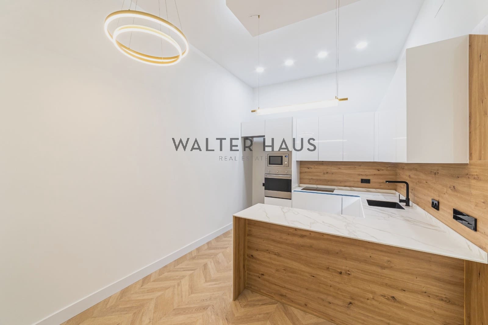 2 bedroom Flat for sale in Madrid city - € 715,000 (Ref: 9827791)