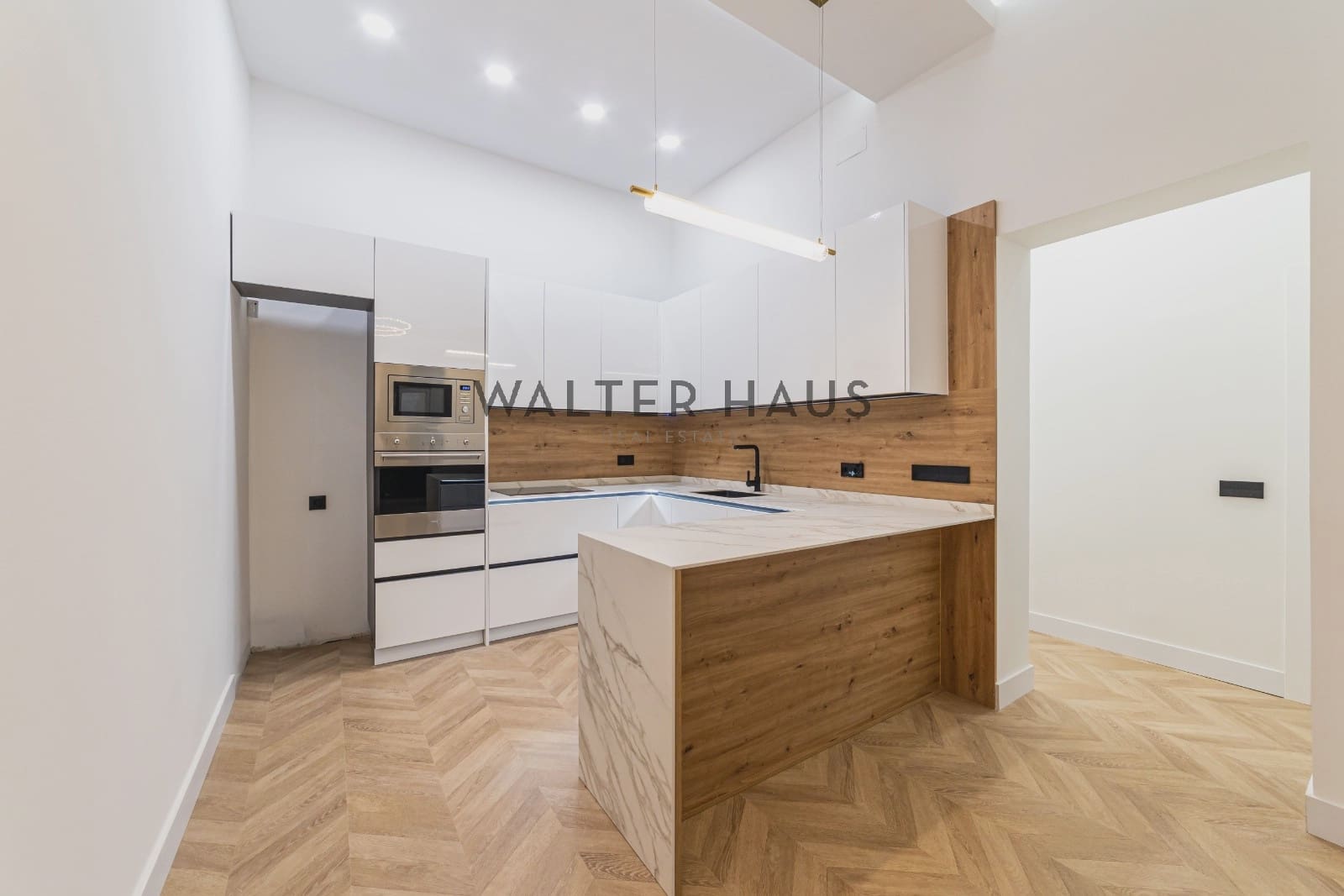 2 bedroom Flat for sale in Madrid city - € 715,000 (Ref: 9827791)