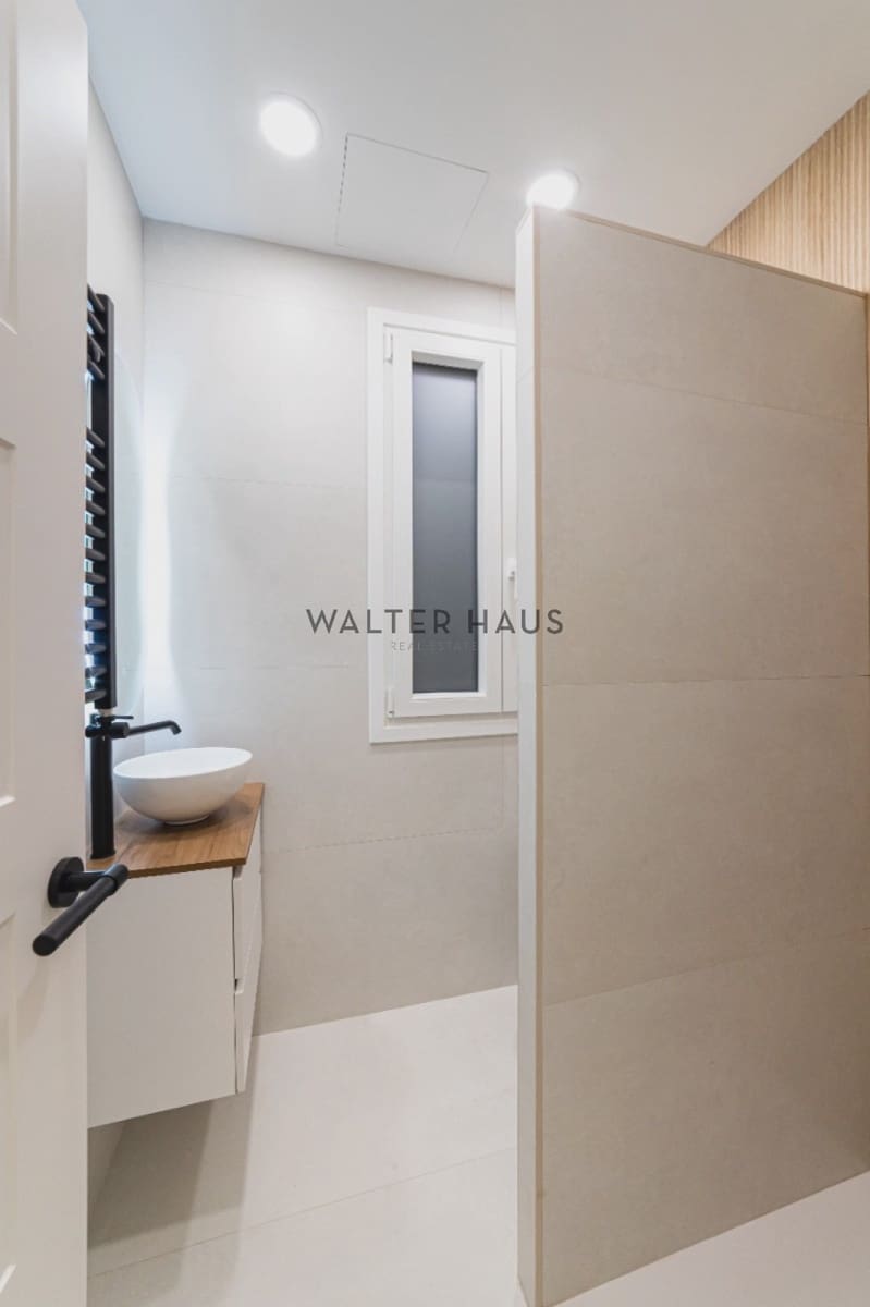 2 bedroom Flat for sale in Madrid city - € 715,000 (Ref: 9827791)