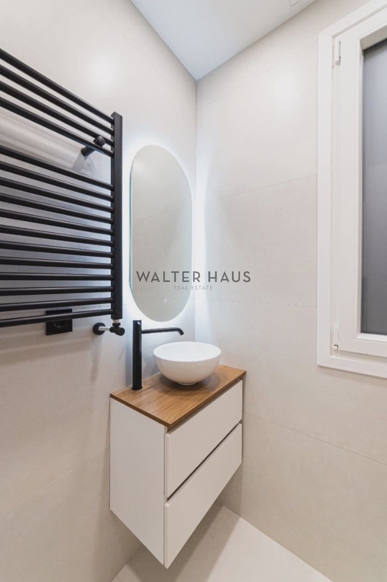 2 bedroom Flat for sale in Madrid city - € 715,000 (Ref: 9827791)