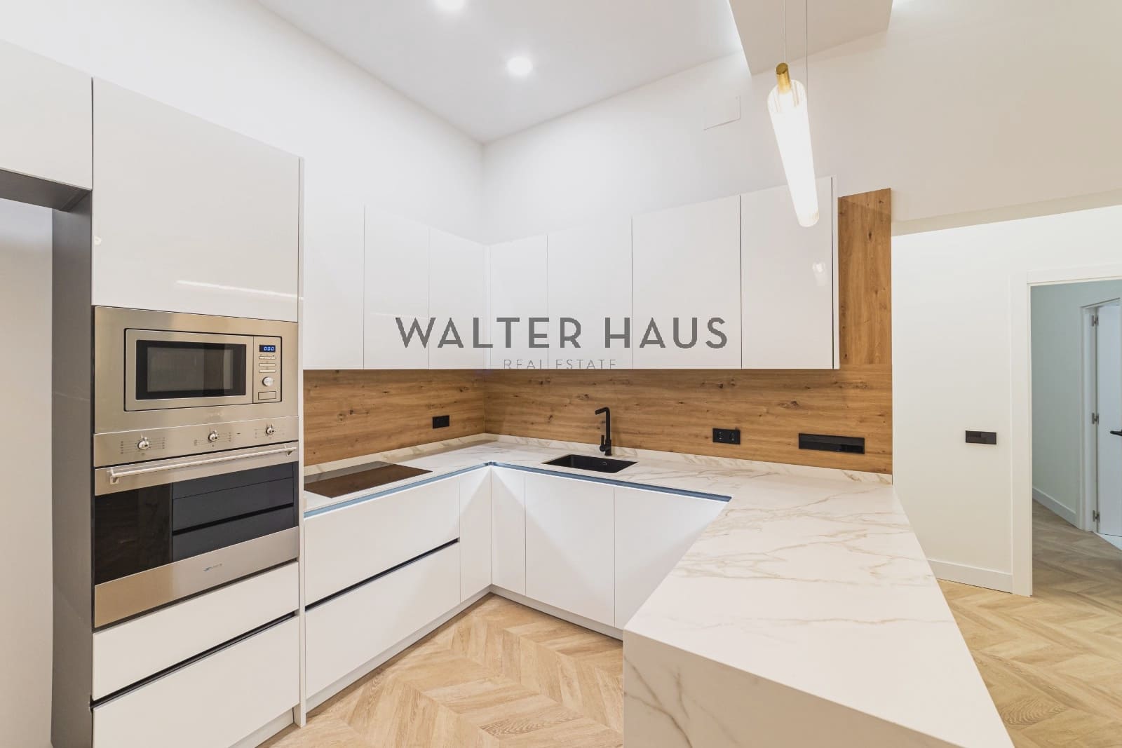 2 bedroom Flat for sale in Madrid city - € 715,000 (Ref: 9827791)