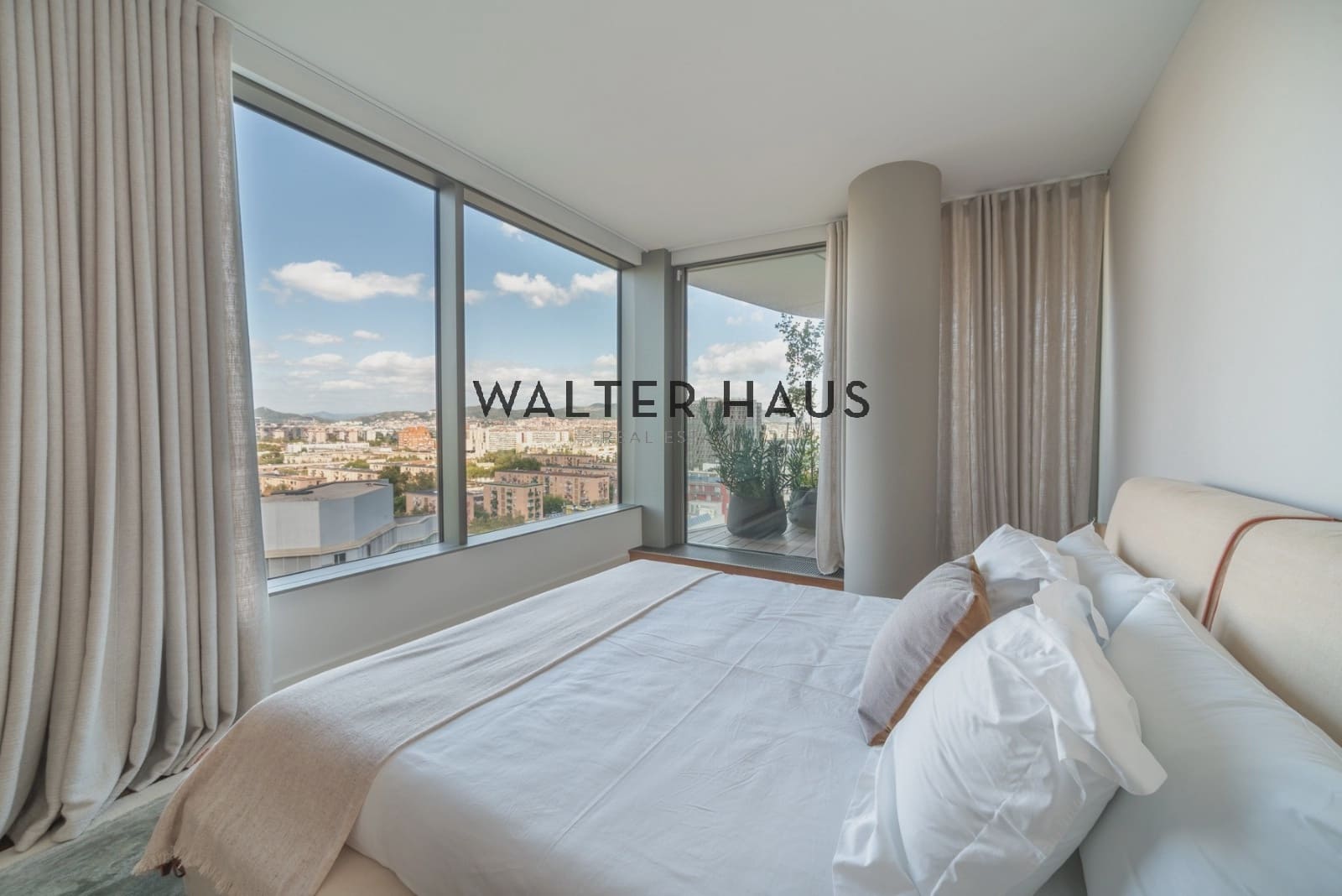 Piso de 3 habitaciones en Barcelona ciudad en venta - 2.396.351 € (Ref: 9827792)
