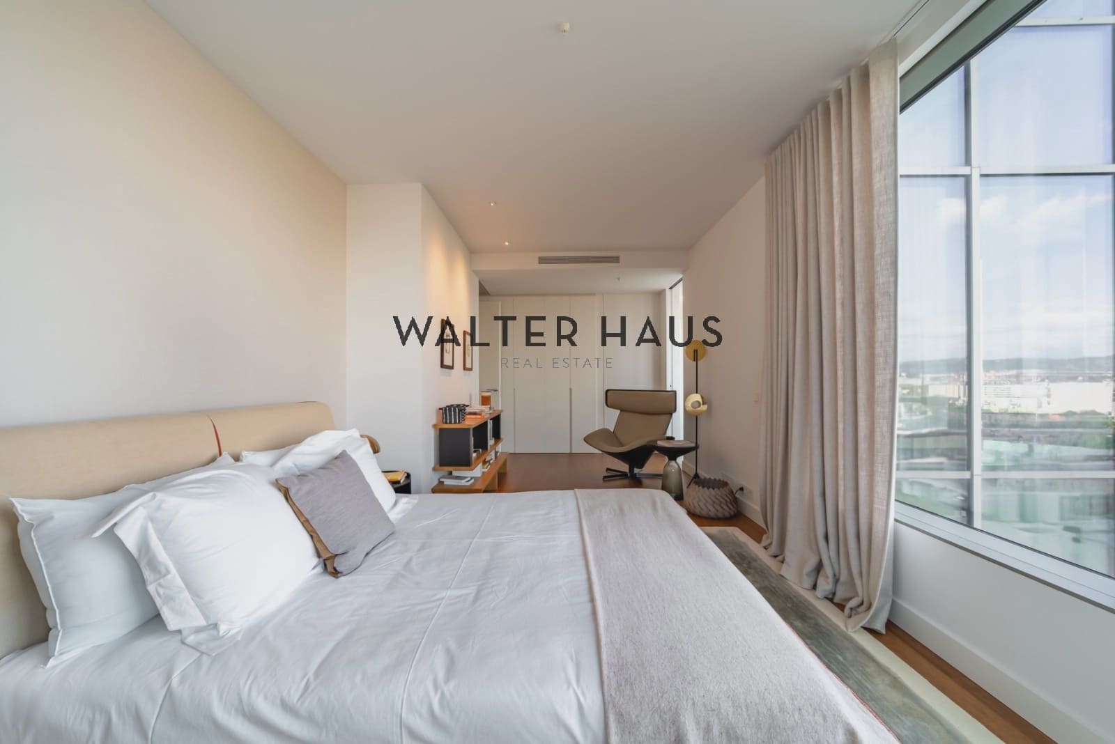 Piso de 3 habitaciones en Barcelona ciudad en venta - 2.396.351 € (Ref: 9827792)