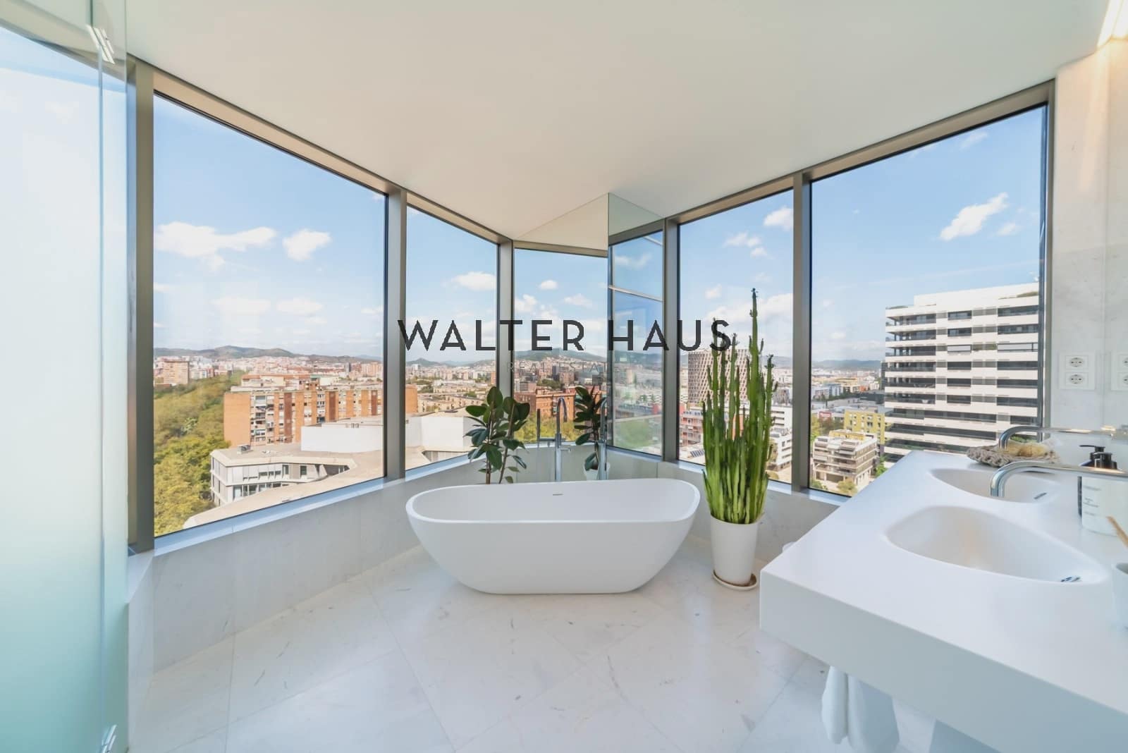 Piso de 3 habitaciones en Barcelona ciudad en venta - 2.396.351 € (Ref: 9827792)