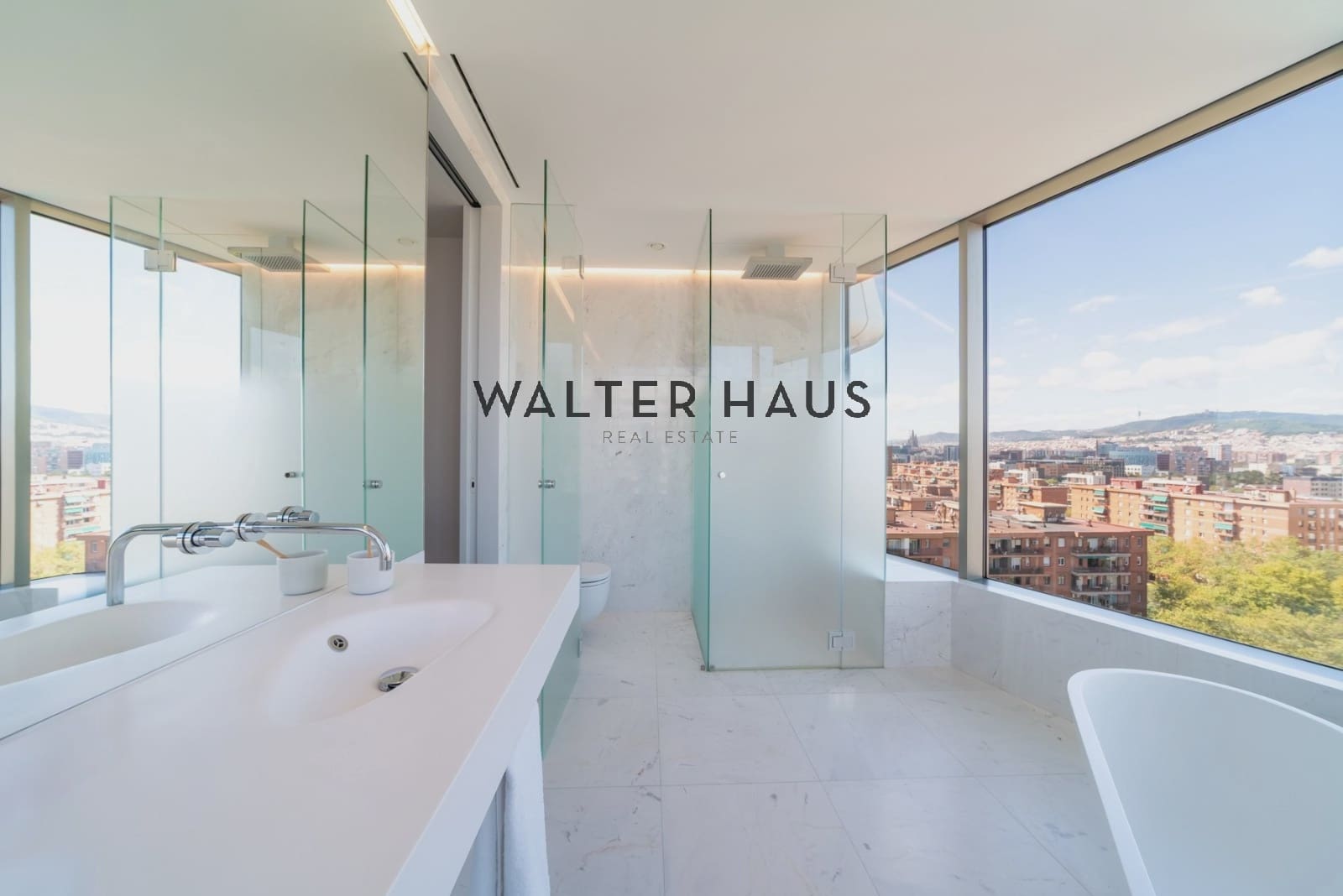 Piso de 3 habitaciones en Barcelona ciudad en venta - 2.396.351 € (Ref: 9827792)