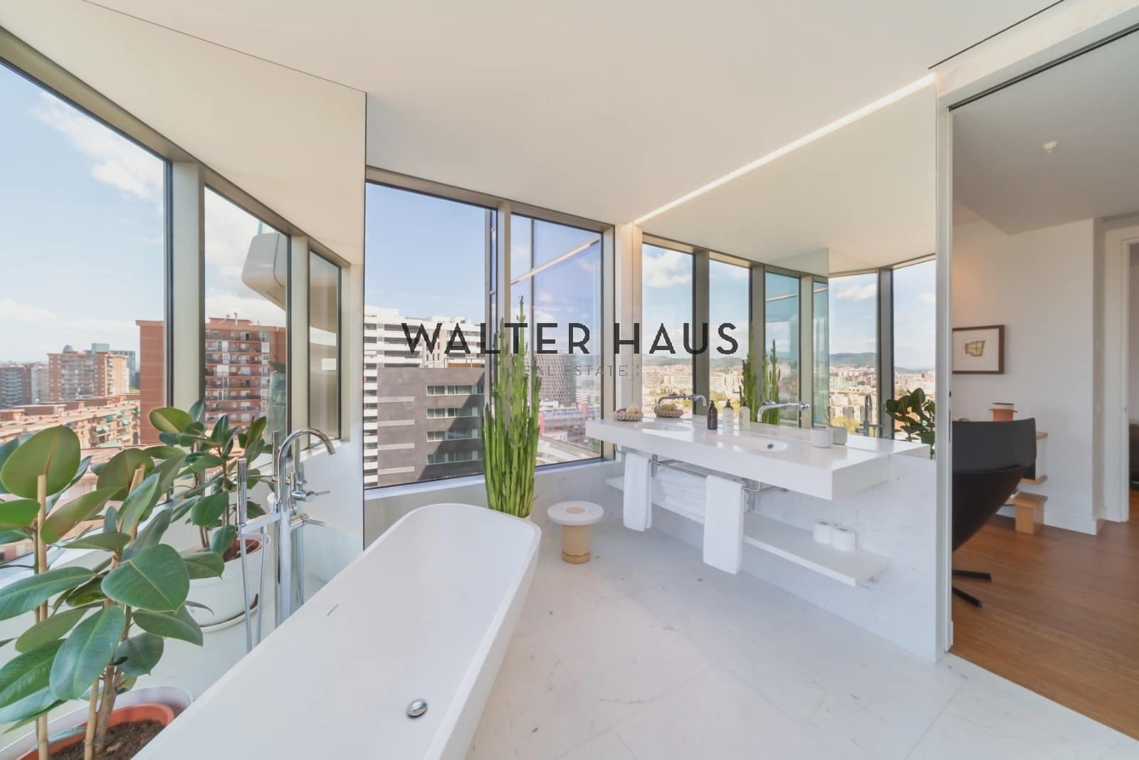 Piso de 3 habitaciones en Barcelona ciudad en venta - 2.396.351 € (Ref: 9827792)