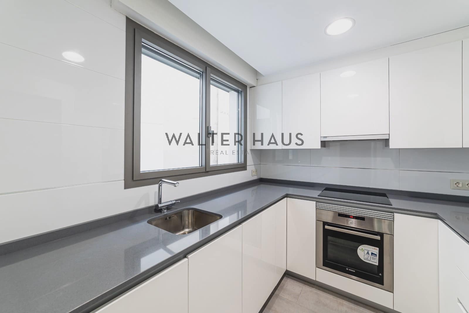 2 bedroom Flat for sale in Madrid city - € 949,000 (Ref: 9832764)