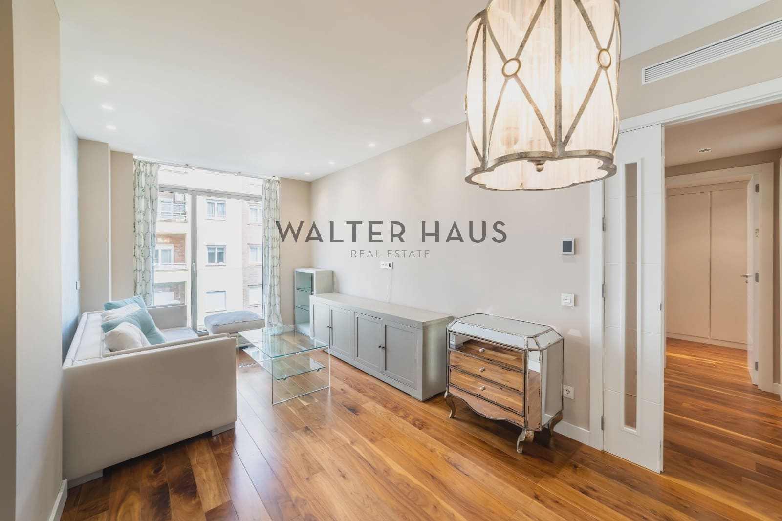 2 bedroom Flat for sale in Madrid city - € 949,000 (Ref: 9832764)