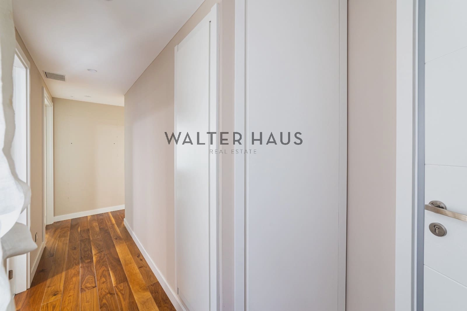2 bedroom Flat for sale in Madrid city - € 949,000 (Ref: 9832764)