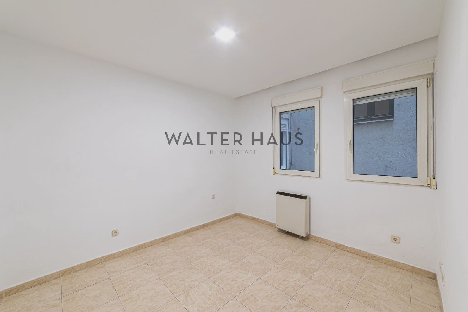 3 bedroom Flat for rent in Madrid city - € 1,800 (Ref: 9833032)