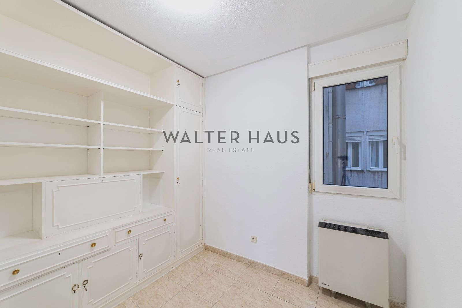 3 bedroom Flat for rent in Madrid city - € 1,800 (Ref: 9833032)