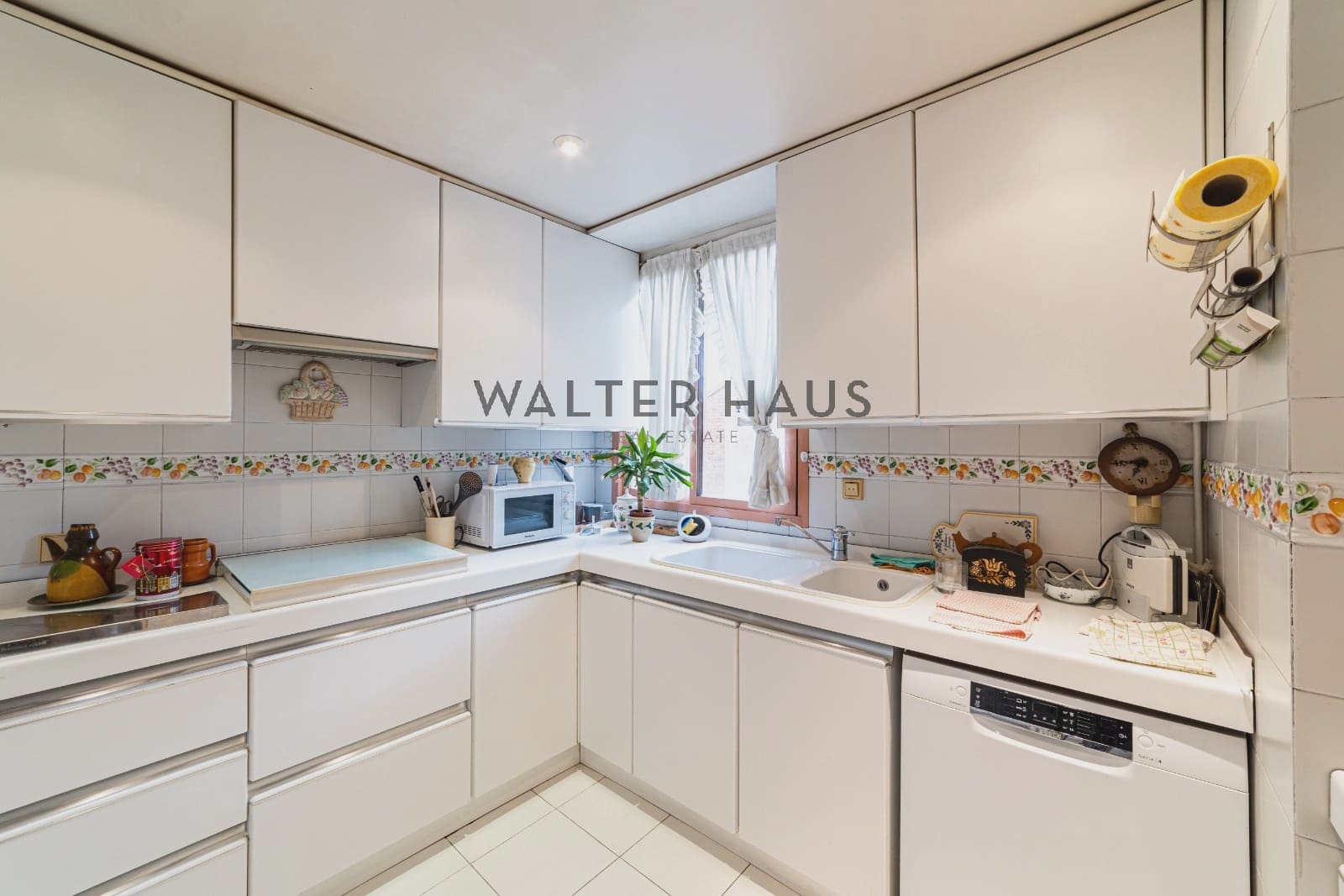 4 bedroom Penthouse for sale in Madrid city - € 4,200,000 (Ref: 9841429)