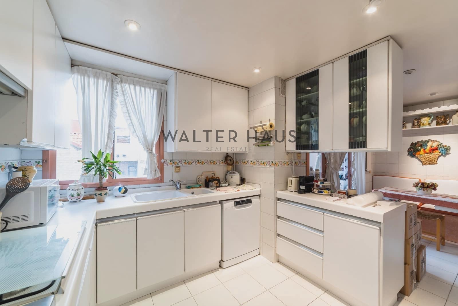 4 bedroom Penthouse for sale in Madrid city - € 4,200,000 (Ref: 9841429)