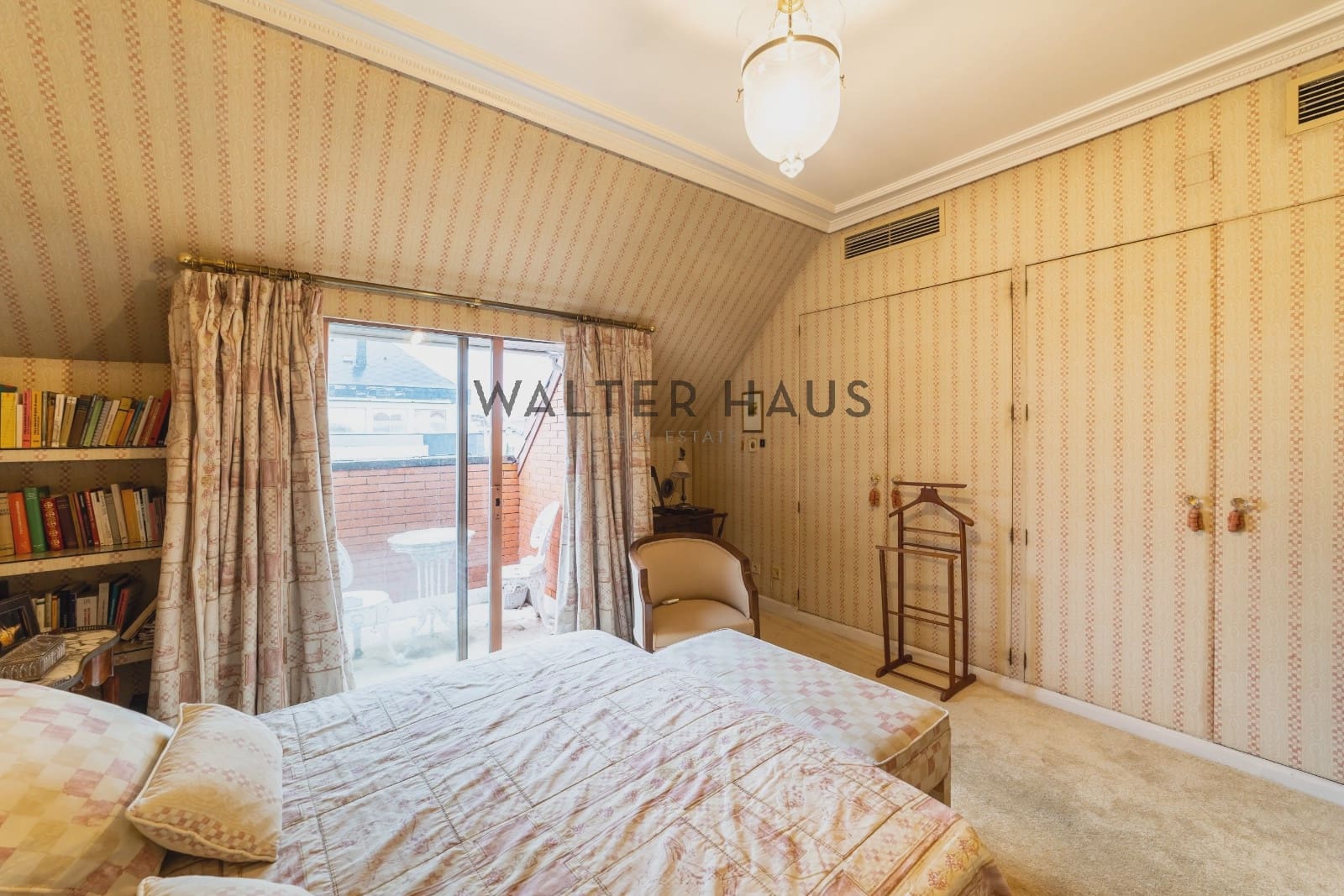 4 bedroom Penthouse for sale in Madrid city - € 4,200,000 (Ref: 9841429)
