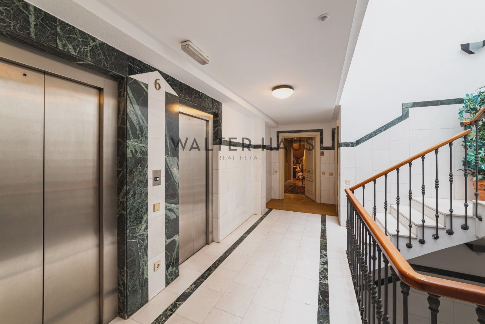 4 bedroom Penthouse for sale in Madrid city - € 4,200,000 (Ref: 9841429)
